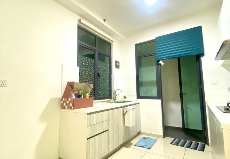 Kenwingston Square Garden