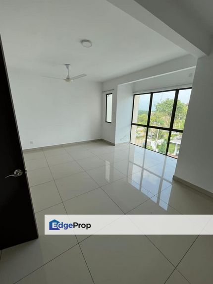3 Storey Terrace House For Sale @ The crystal Indahpura Kulai , Johor, Kulai