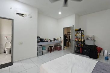 Jalan Setia Tropika 5/4