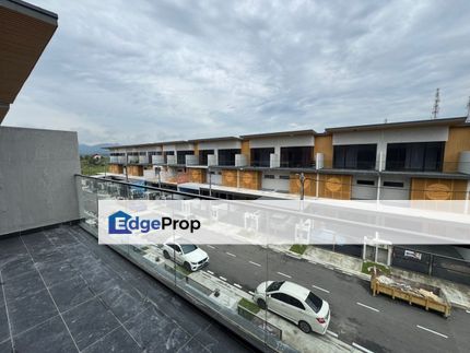 3 Storey Terrace House For Sale @ Jalan Bukit Seni D art Hills residence , Johor, Kulai