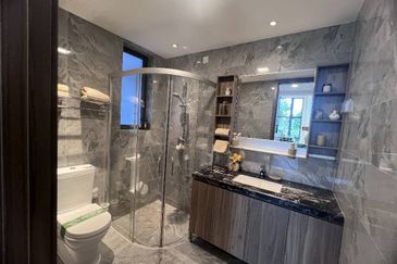 Penthouse For sale@ Nigella Park Forest City 