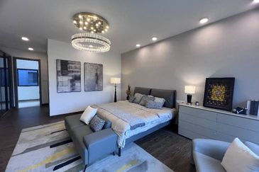 Penthouse For sale@ Nigella Park Forest City 