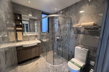 Penthouse For sale@ Nigella Park Forest City 