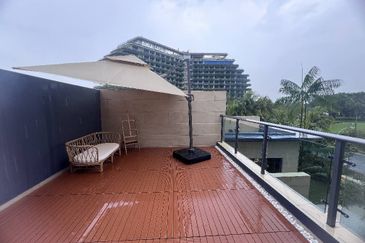 Penthouse For sale@ Nigella Park Forest City 