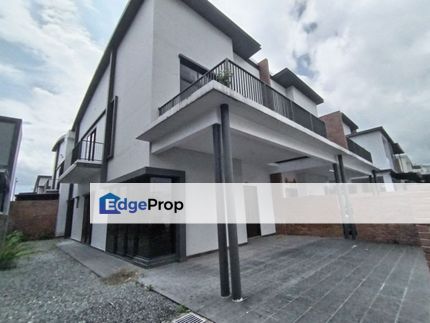 2 Storey cluster House For Sale @ D art 18 Taman Tropika kulai, Johor, Kulai