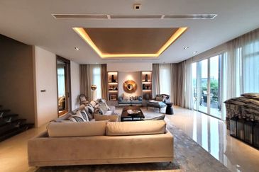 Emerald Bay @ Puteri harbour