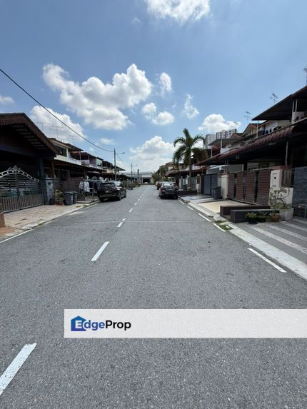 2 Storey Terrace House For Sale @ Jalan merbau bandar Putra Kulai , Johor, Kulai