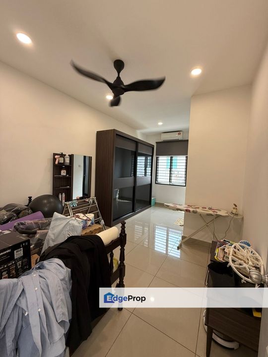 2 Storey Terrace House For Sale @ jalan iris Bandar Indahpura Kulai , Johor, Kulai