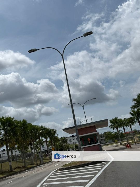 2 Storey Terrace House For Sale @ jalan iris Bandar Indahpura Kulai , Johor, Kulai