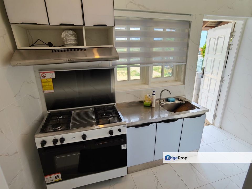 Bungalow House For Rent @ Stulang Laut Jalan Nakhoda, Johor, Johor Bahru