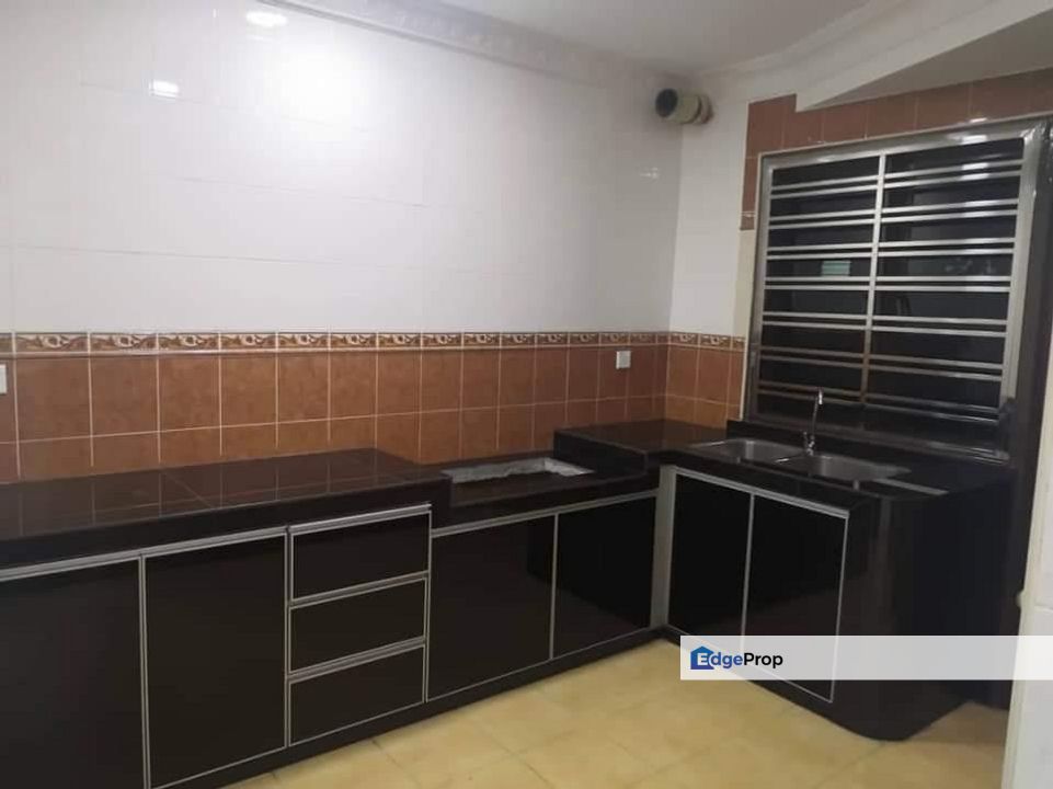 Double Storey Terrace House For Sale @jalan melati Taman Indahpura Kulai , Johor, Kulai