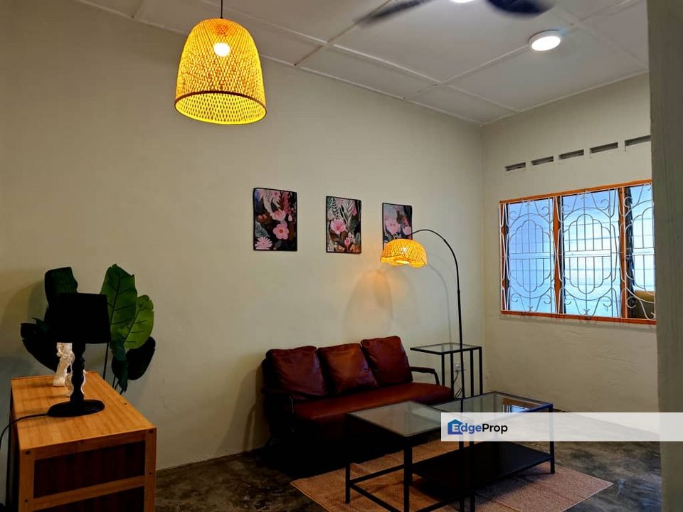 Single Storey low cost house for sale @ Jaln bunga cempaka Taman aman kulai, Johor, Senai