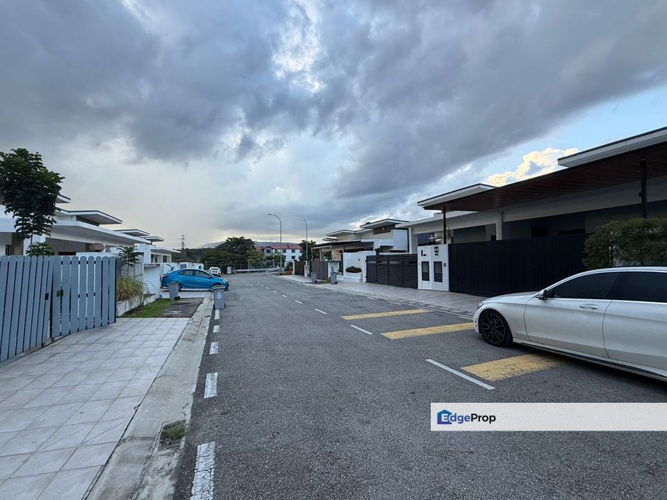 Single Storey Semi D House For Sale @ Taman HIJAUAN Senai Park, Johor, Senai