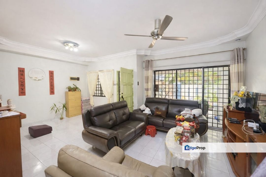 2 Storey Terrace House For Sale @ Jalan Nuri Bandar Putra Kulai , Johor, Kulai