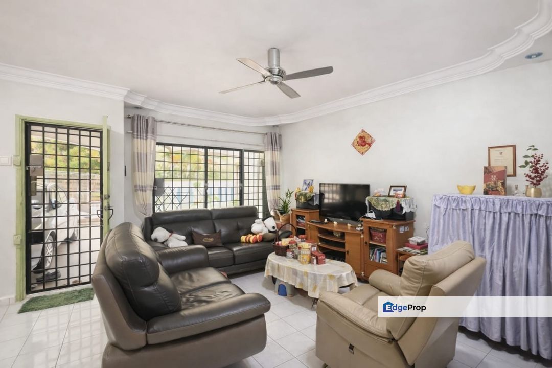 2 Storey Terrace House For Sale @ Jalan Nuri Bandar Putra Kulai , Johor, Kulai