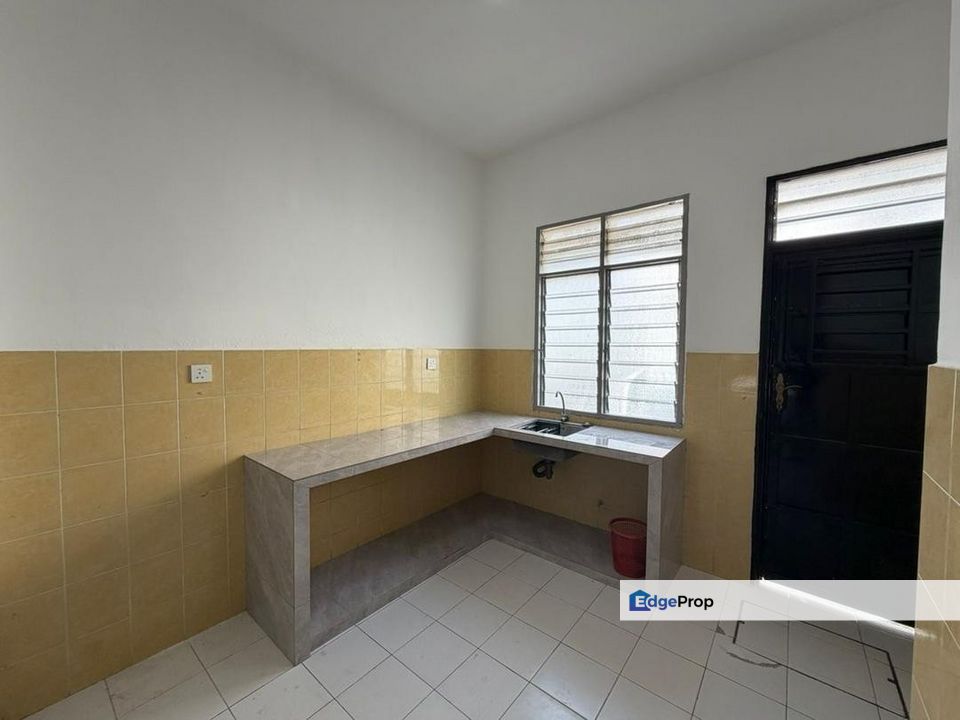 2 Storey Terrace House For Sale @ Jalan Jaya Putra Bandar jaya putra, Johor, Johor Bahru