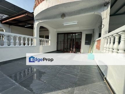 2 Storey Terrace For rent @ Damai jaya Jln Makmur, Johor, Skudai