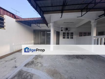 2 Storey Terrace for sale @ jalan Sri Putri Kulai , Johor, Skudai