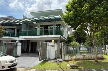 2 Storey Terrace for sale @ anjung horizon hill 