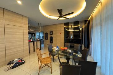 2 Storey Terrace for sale @ anjung horizon hill 