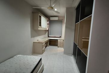 Austin Residence @Taman Mount Austin