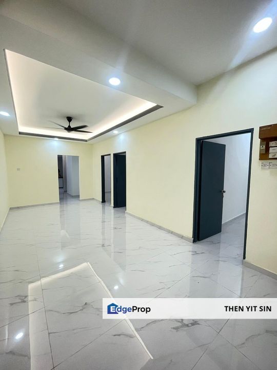 Single Storey Terrace @ Kulai Taman Makmur @ Beside Main Road, Johor, Kulai