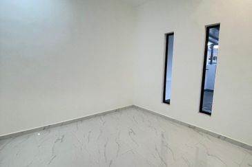 Single Storey Terrace @ Kulai Taman Makmur @ Beside Main Road