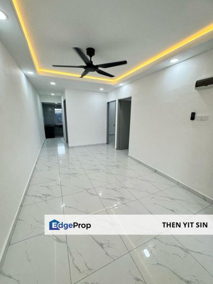 For Sale Single Storey Low Cost @ Skudai Taman Universiti @ Renovated, Johor, Skudai