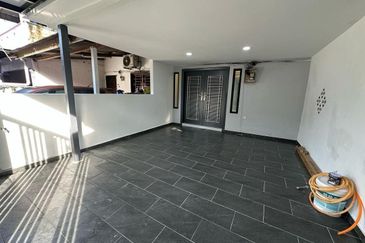 Jalan Mutiara Emas 2/34