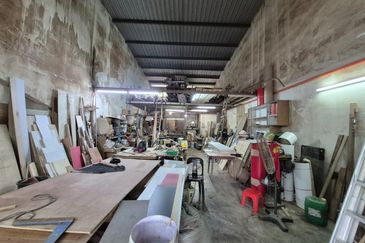 For Sale Single Storey Factory Shop @ Kulai Taman Mewah @ Light Industry