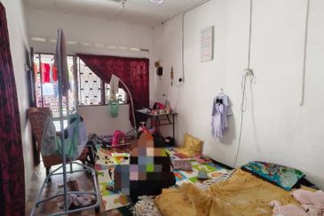 Single Storey Low Cost @ Taman Intan Ulu Tiram @ Able to full loan/ Cash Back