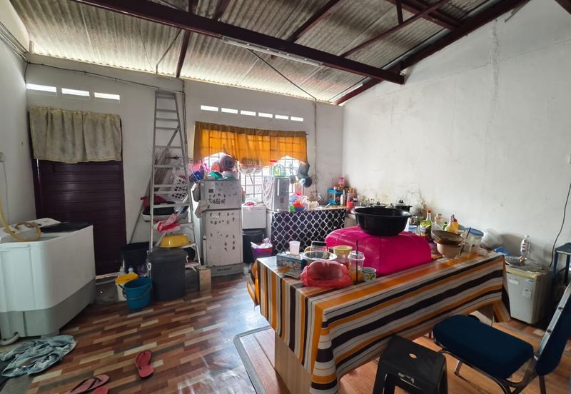 Single Storey Low Cost @ Taman Intan Ulu Tiram @ Able to full loan/ Cash Back