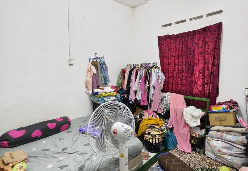 Single Storey Low Cost @ Taman Intan Ulu Tiram @ Able to full loan/ Cash Back