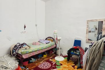 Single Storey Low Cost @ Taman Intan Ulu Tiram @ Able to full loan/ Cash Back