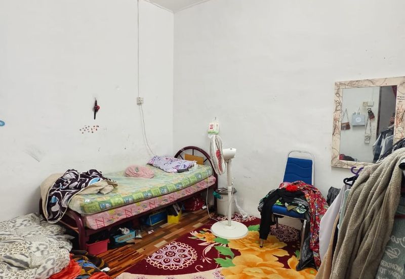 Single Storey Low Cost @ Taman Intan Ulu Tiram @ Able to full loan/ Cash Back