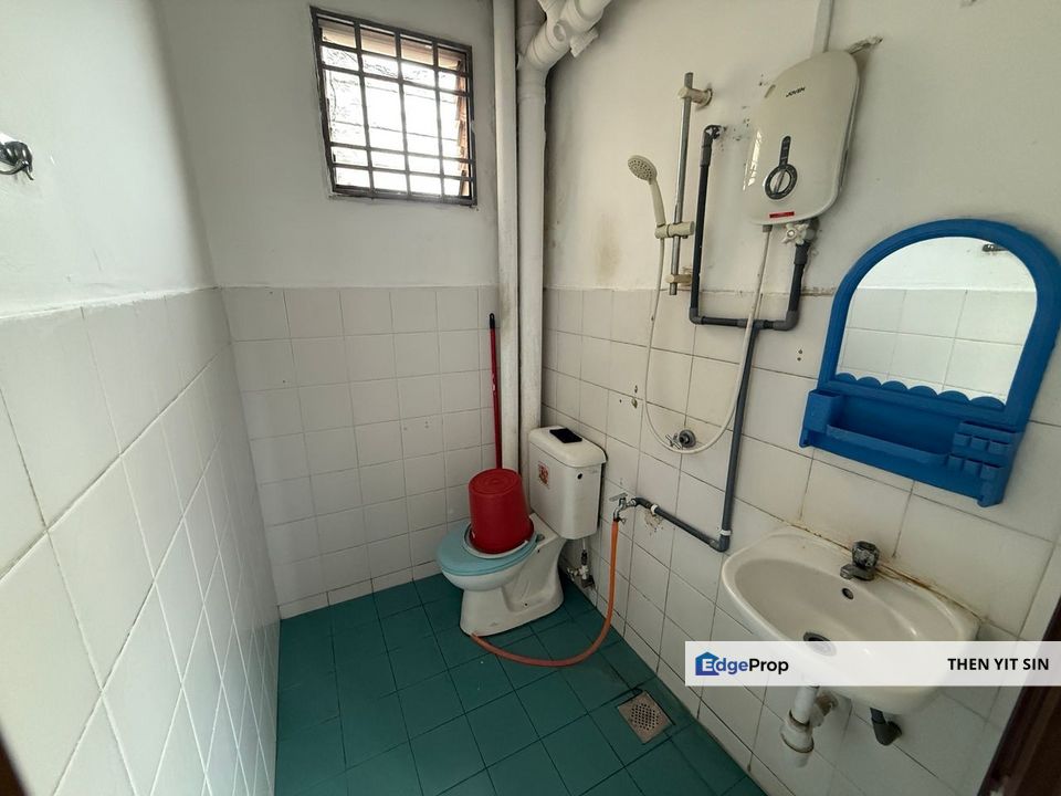 For Rent Rose Villa Apartment @ Kulai Taman Putri near Kelapa Sawit Sedenak Highway, Johor, Kulai