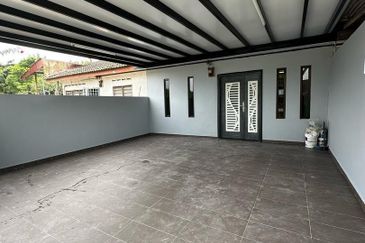 Single Storey Low Cost @ Taman Teratai Skudai @ Renovated Unit