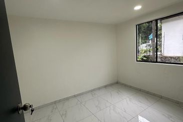 Single Storey Low Cost @ Taman Teratai Skudai @ Renovated Unit