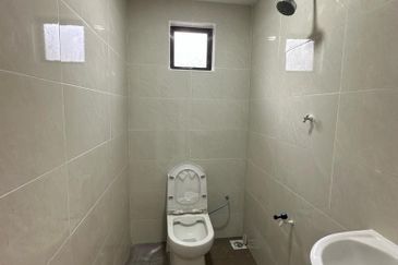 Single Storey Low Cost @ Taman Teratai Skudai @ Renovated Unit