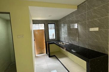 Single Storey Low Cost @ Taman Teratai Skudai @ Renovated Unit