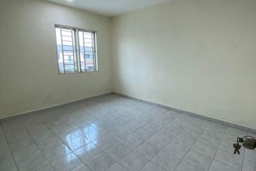 For Sale Double Storey Low Cost @ Pasir Gudang Taman Air Biru @ Renovated