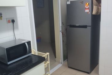 Golden Sands Seaview Residence