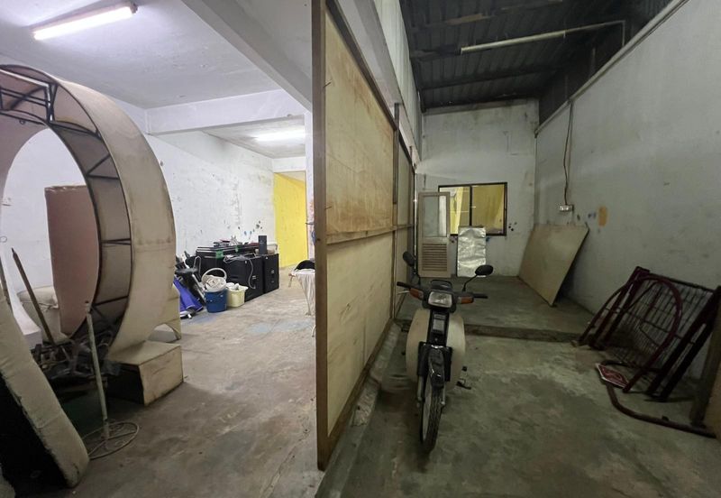 For Rent Double Storey Shop Lot @ Kulai Taman Mewah @ Near Kelapa Sawit Senai