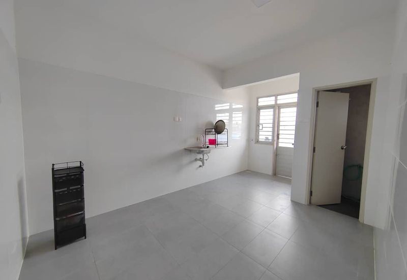 For Rent Double Storey @ Kulai Indahpura Kensington 2 @ New House near Aeon