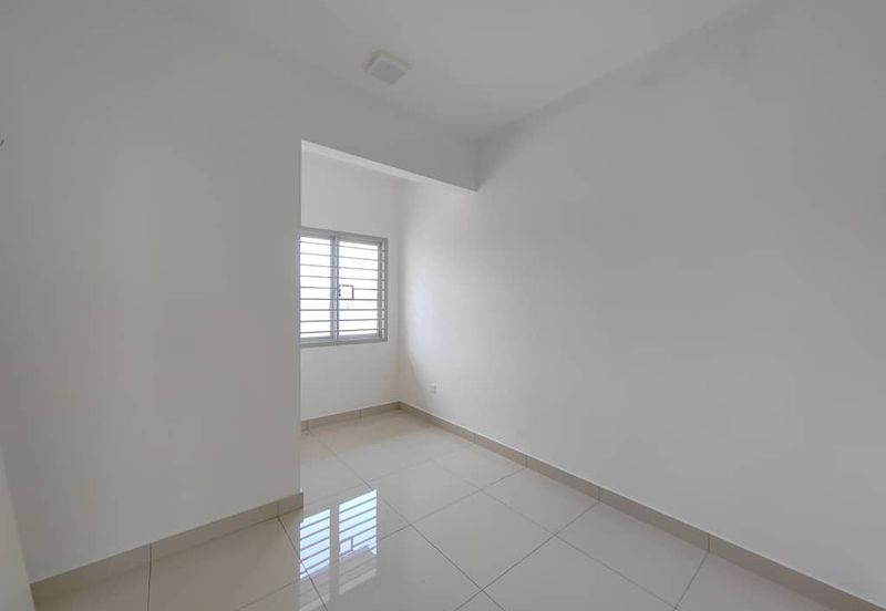 For Rent Double Storey @ Kulai Indahpura Kensington 2 @ New House near Aeon