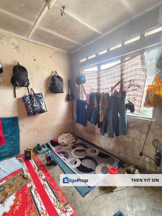 For Rent Double Storey Low Cost House @ Kulai Kawasan Perindustrian Kelapa Sawit near Sedenak , Johor, Kulai