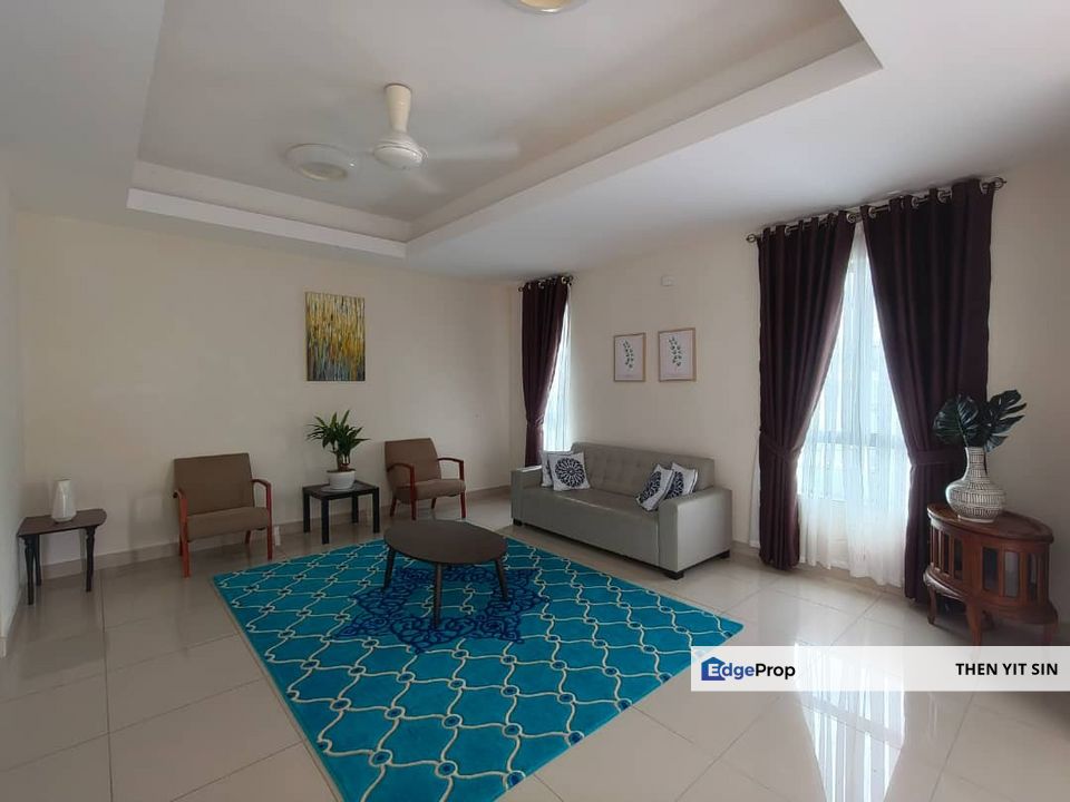 For Sale Double Storey Bungalow @ Kulai Kelapa Sawit @ Fully Reno & Tip top condition, Johor, Kulai