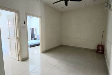 For Rent Double Storey Terrace @ Kulai Indapura near 2nd Link Tuas @ Fully Furnished
