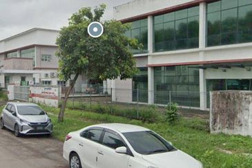 For Sale 2.6 Acre Detached Factory @ Kawasan Perindustrian Kempas @ Huge Factory HIgh Power Supply