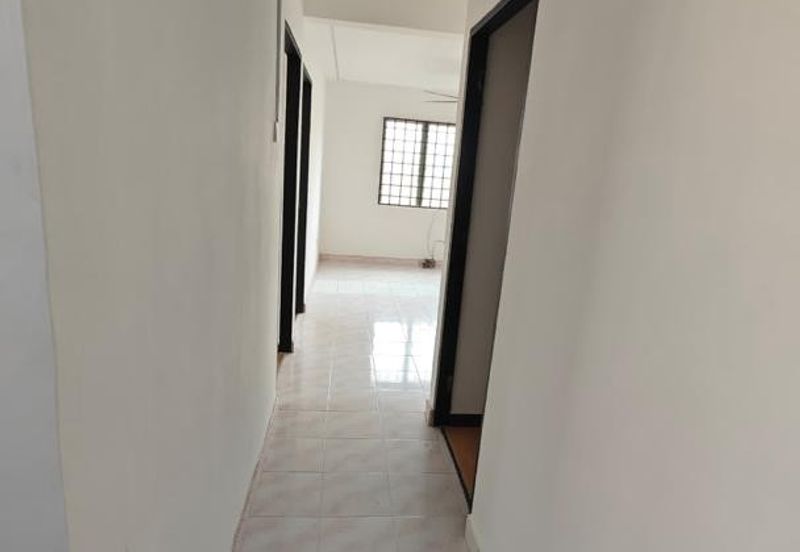 Flat Temenggong, Bandar Indahpura